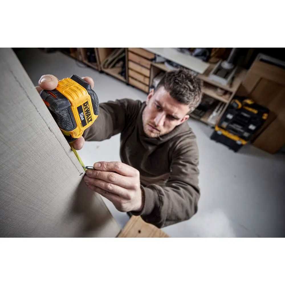 DeWALT DWHT38114-0 Рулетка вимірювальна COMPACT, 5 м х 28 мм