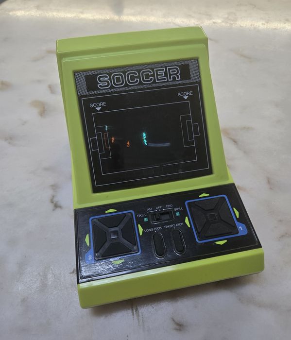 Consola retro de fotbal
