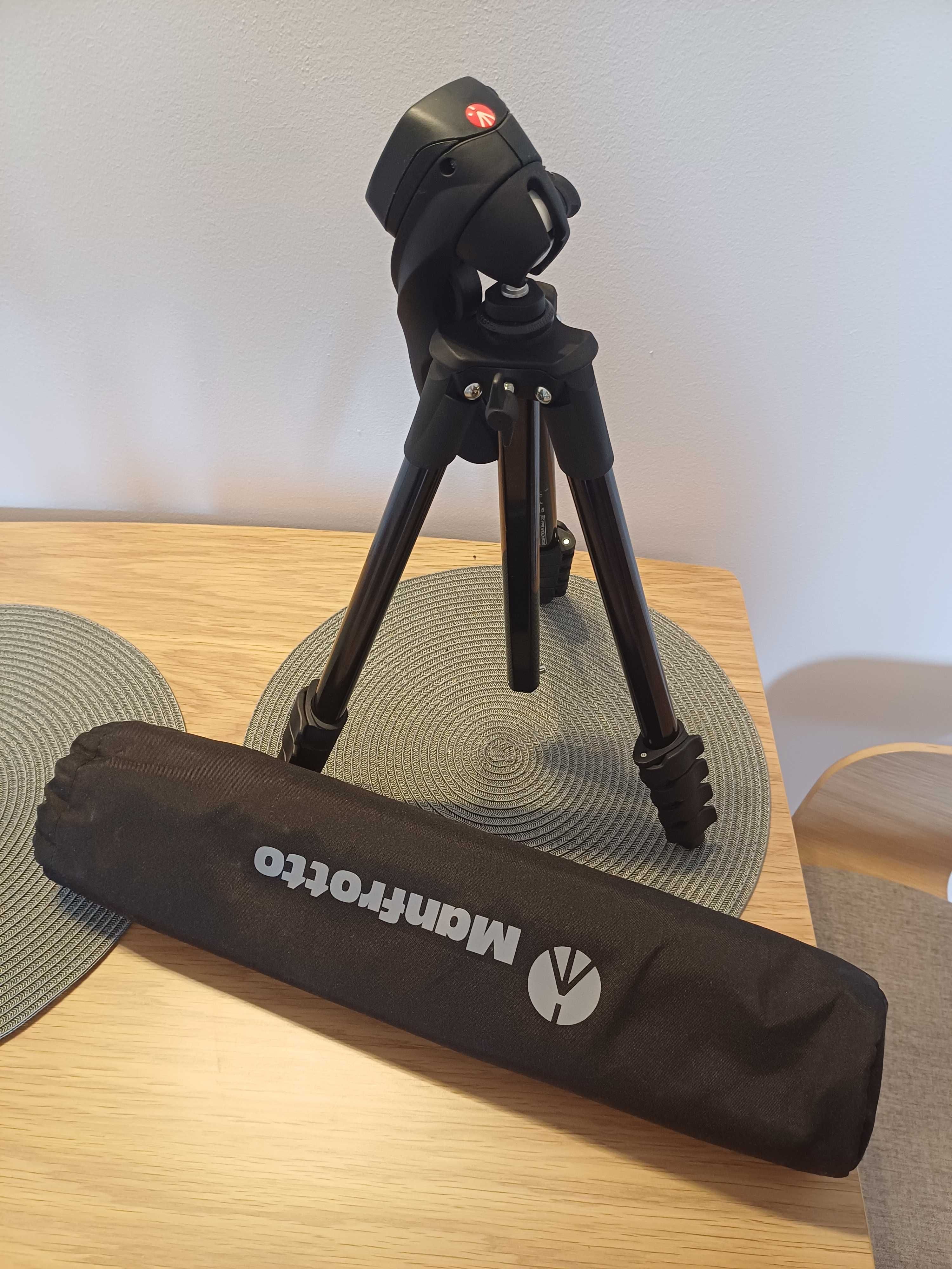Statyw Manfrotto compact action 5 sekc. czarny MKCOMPACTACN-BK