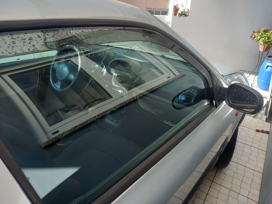 Renault clio 1.9 diesel comercial