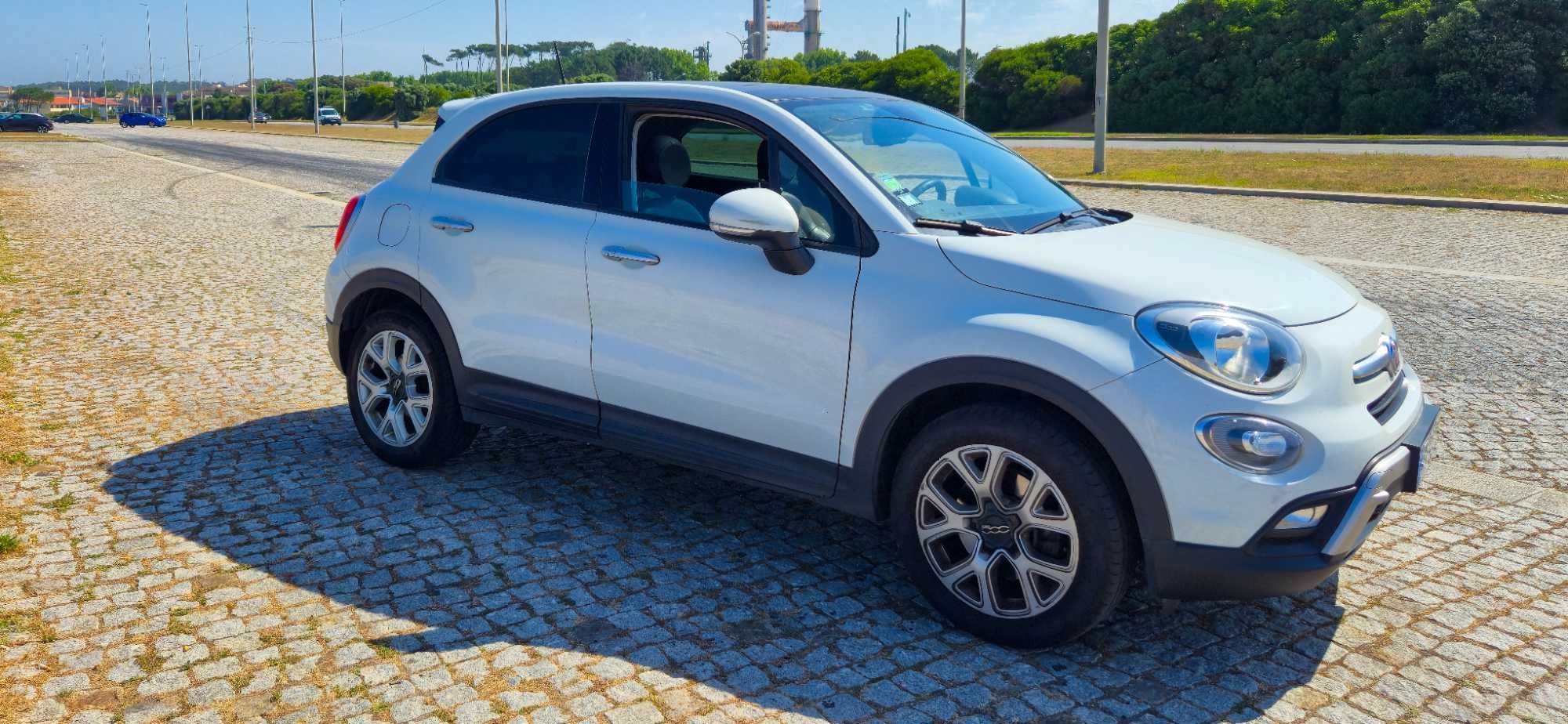 Fiat 500x com tecto de abrir