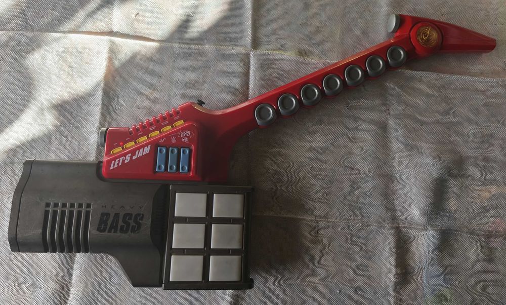 Brinquedo Guitarra Heavy Bass / Let's Jam