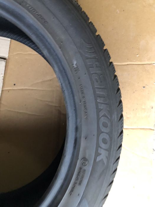 Шини зимові 225/50r17