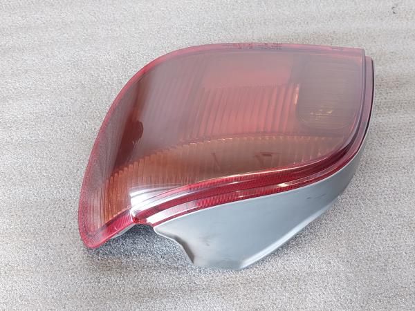 Farolim direito TOYOTA Yaris (_P1_)