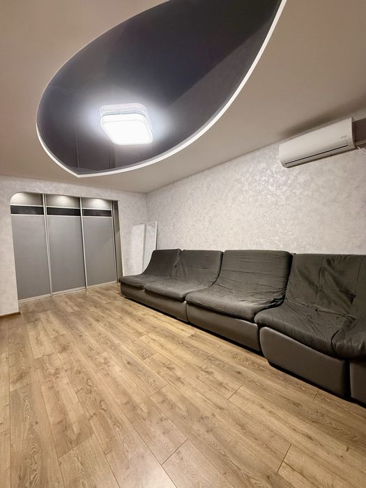 Продажа 3 ком. 10 мкрн. Левый берег