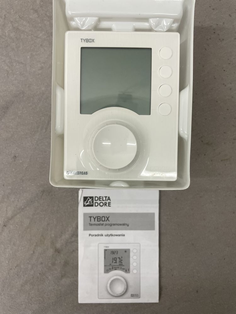 Termostat elektroniczny z programowaniem tygodniowym TYBOX