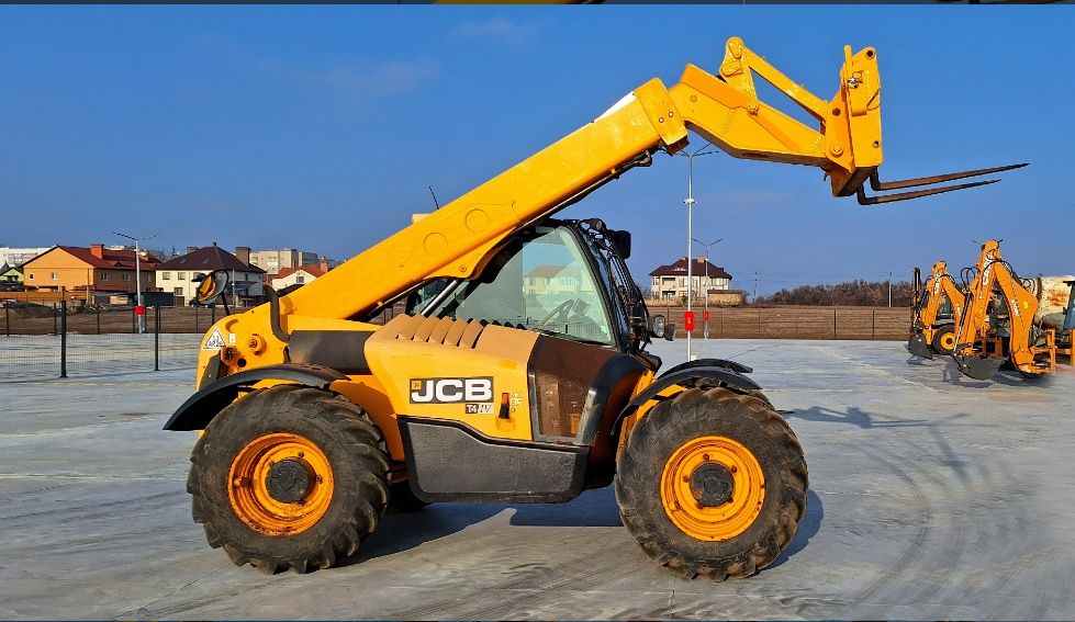 Телескопічний навантажувач JCB 531-70
