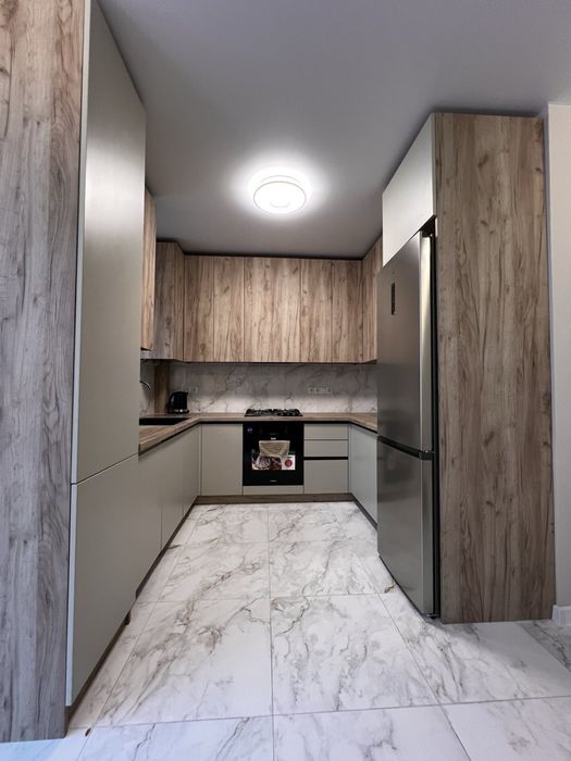 Подобова оренда люкс апартаментів в центрі міста