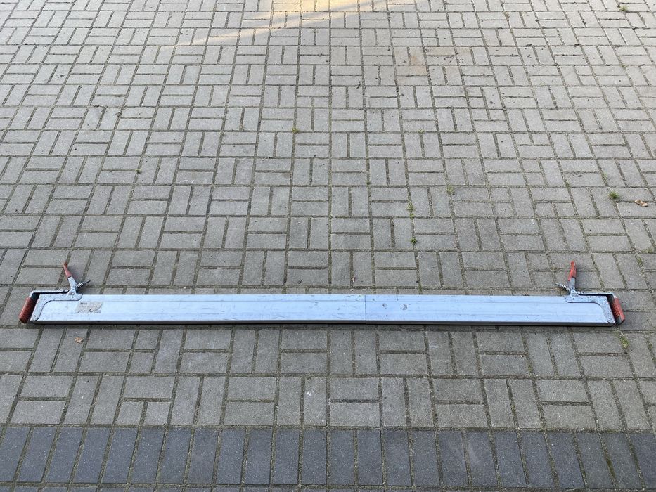 Belka zabezpieczająca naburtowa aluminiowa używana