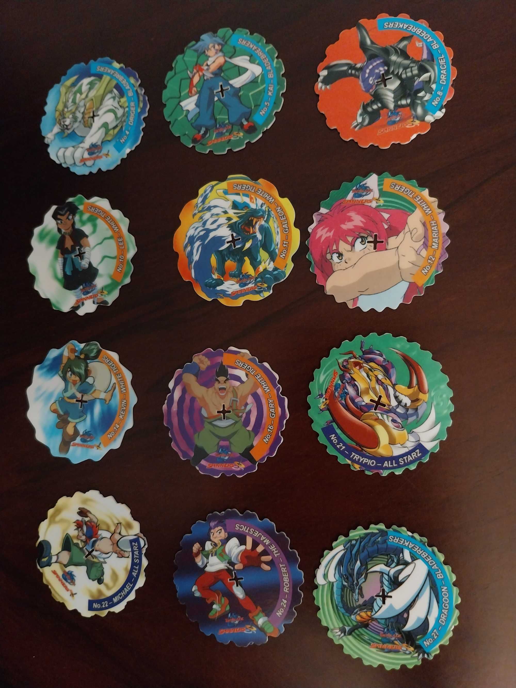 Lote 12 Beyblade Spinners