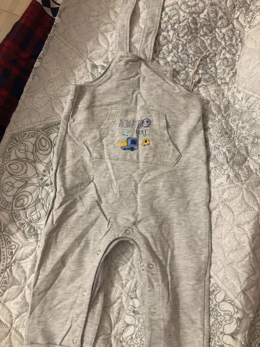 Spodnie na szelkach rybaczki chłopiec 74/80