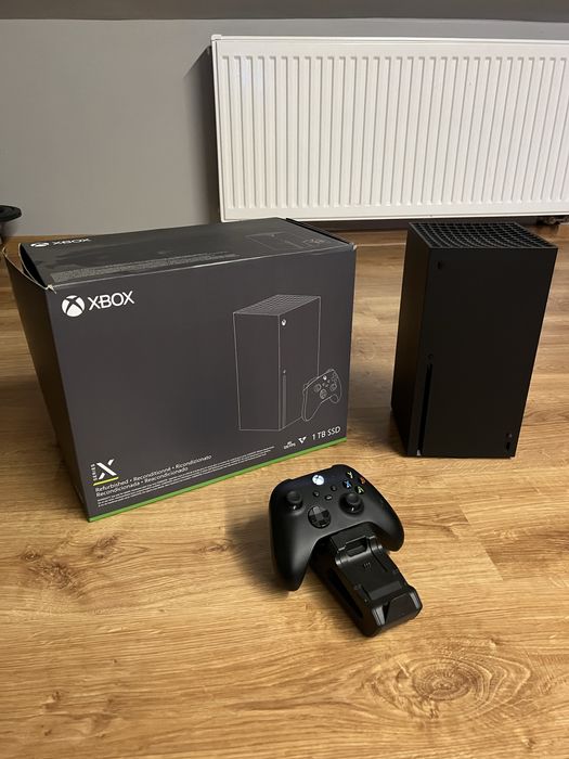 Xbox Series X 1tb na gwarancji stacja ładująca idealna