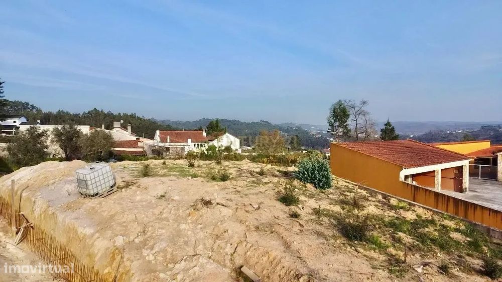 Terreno em Mata dos Milagres || Leiria
