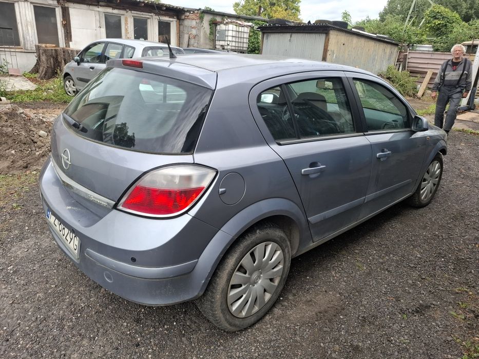 Opel Astra H 2004 1.6 16v Automat Klima Elektryka Wspomaganie