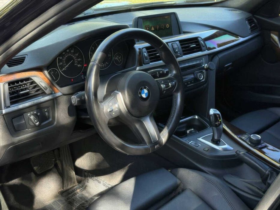 BMW 3 Series 328i      2014