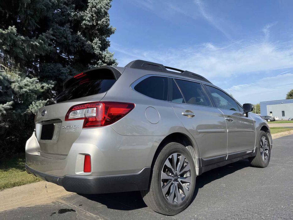 Subaru Outback      2015