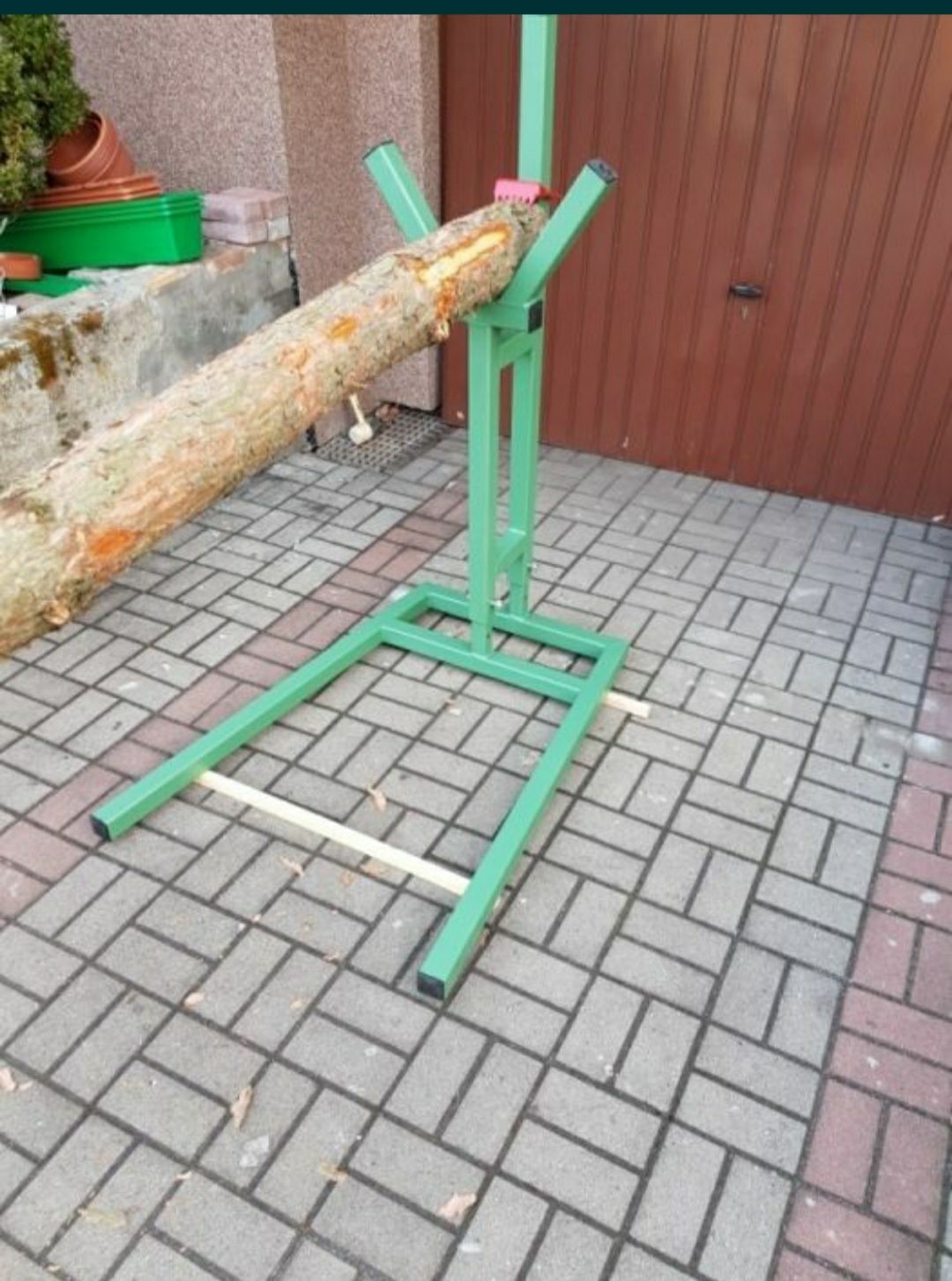 Stojak , kobyłka do cięcia drzewa