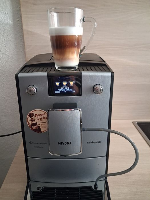 Ekspres ciśnieniowy Nivona CafeRomantika