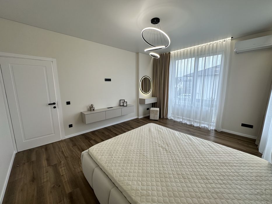 Продам будинок в Крихівцях поруч вулиці Садова.