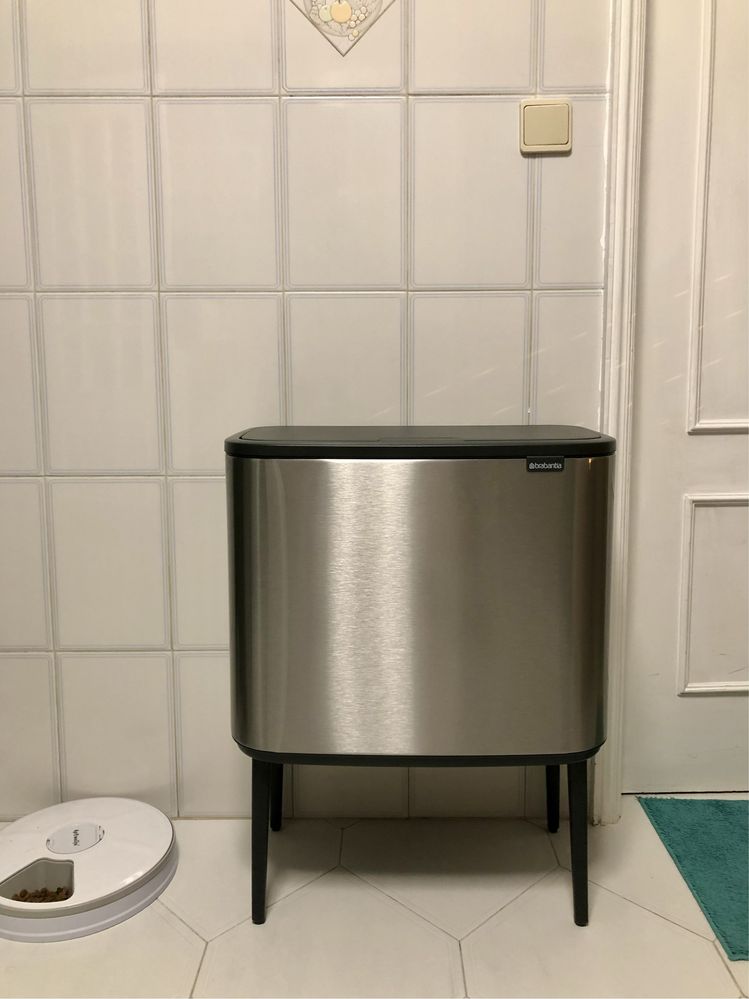 Semi-novo: Balde/caixote de lixo (lixeira) para reciclar BO Touch Bin 11 + 23 L | Brabantia