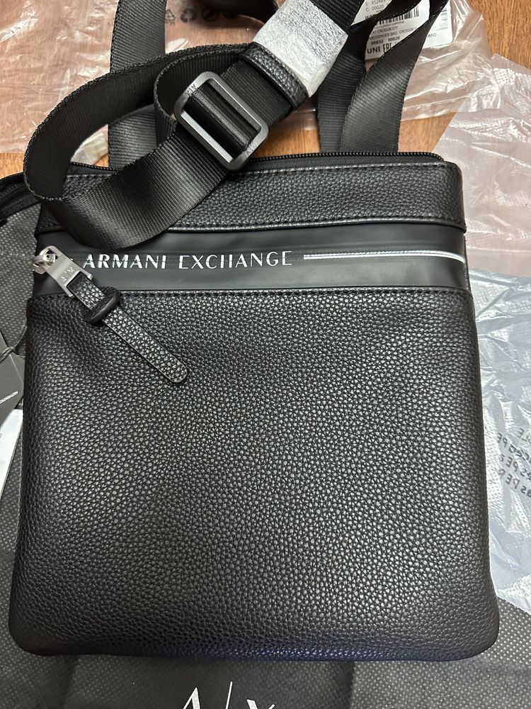 Продаю мужскую сумку ARMANI  A/X