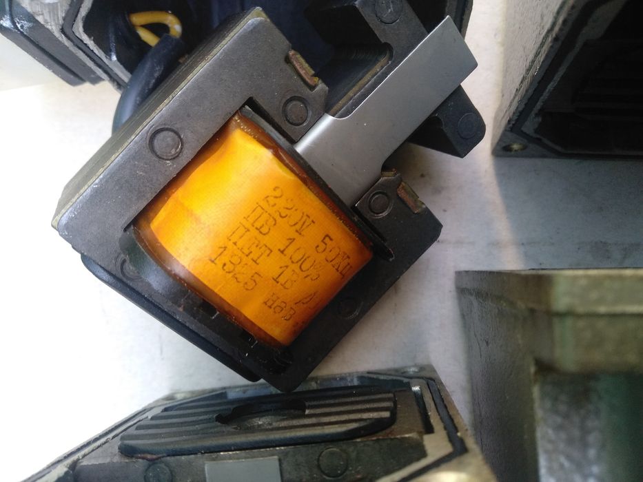 Электромагнит ЕмА240/7.5  гидрораспределителя  NG10.24 ЭмЛ1203 В110