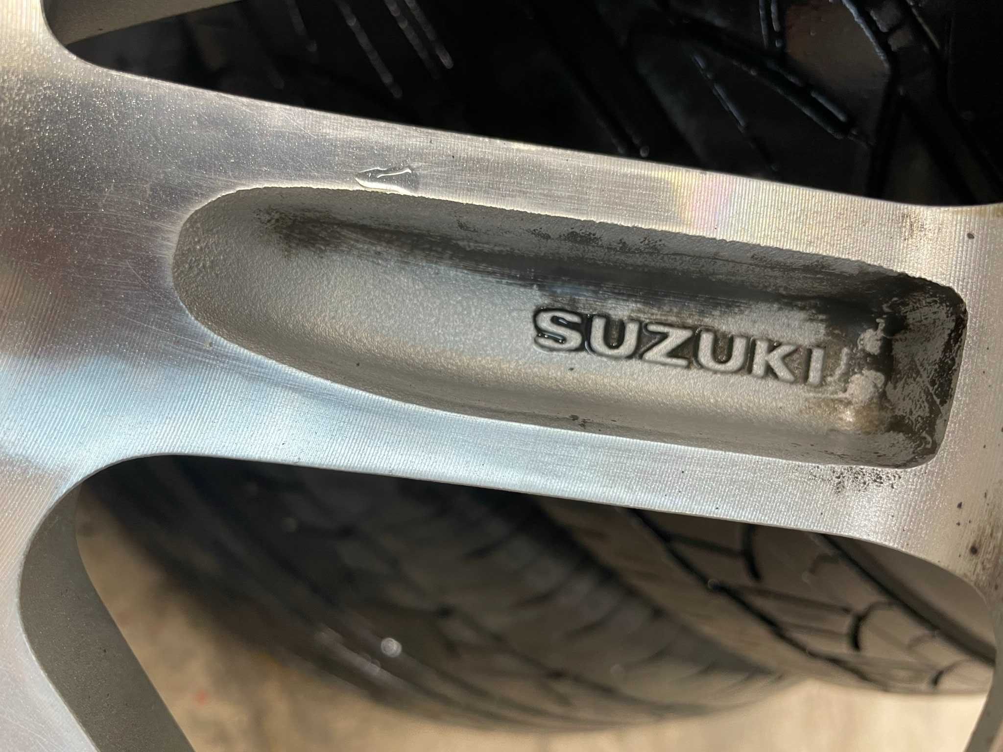 Alufelgi Suzuki 17 cali 5x114,3 z oponami Letnimi w Idealnym stanie !