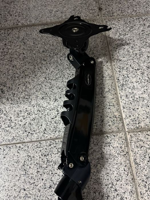 Suporte de monitor articulado