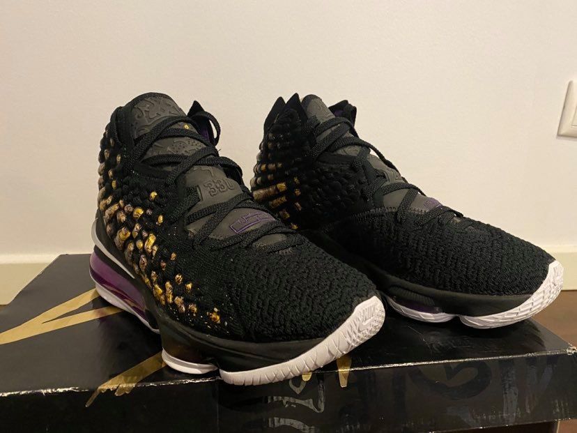 Nike LeBron 17 Lakers (42.5)