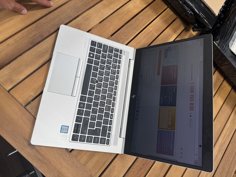 HP i5 8gb ram 256gb ssd