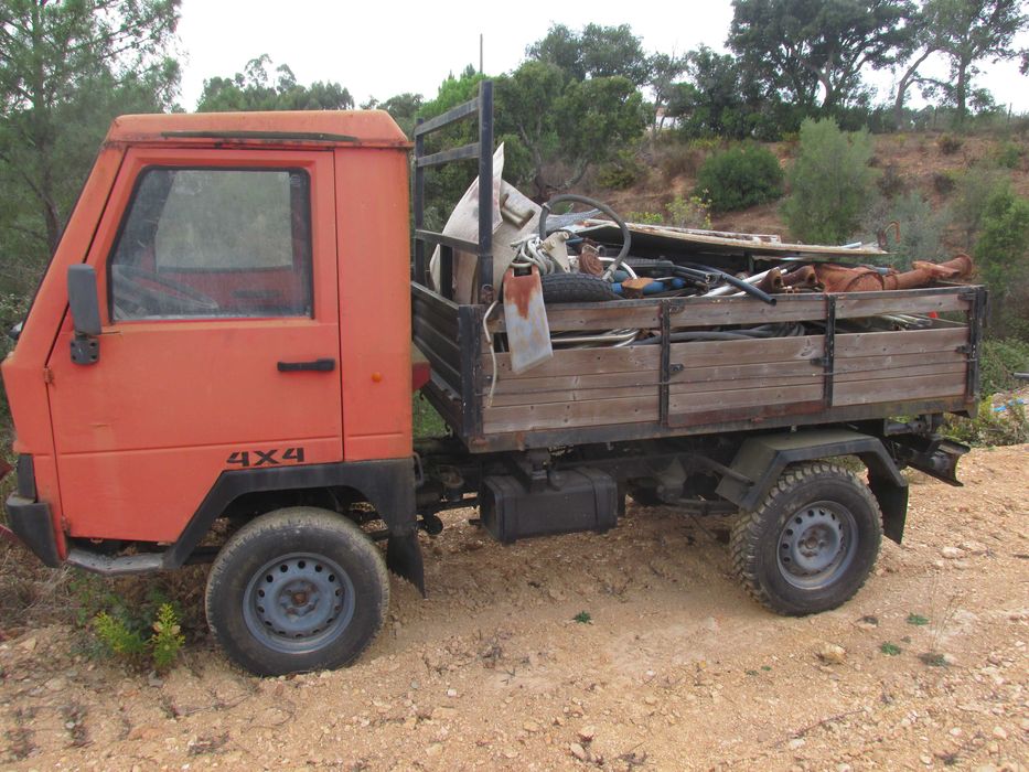 TratorCarro 4x4 com Báscula Hidralica