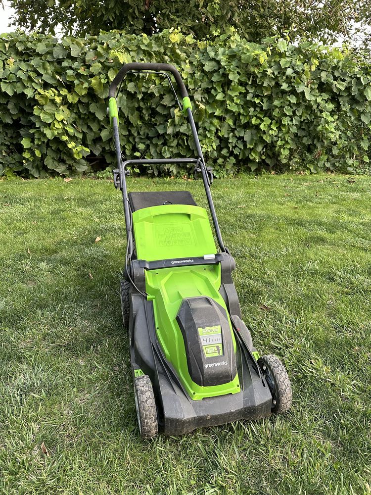 Газонокосарка електична Greenworks GLM1241 ( 41 см 1200W )