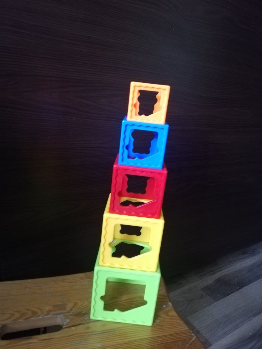 Piramida kostki - stack cube