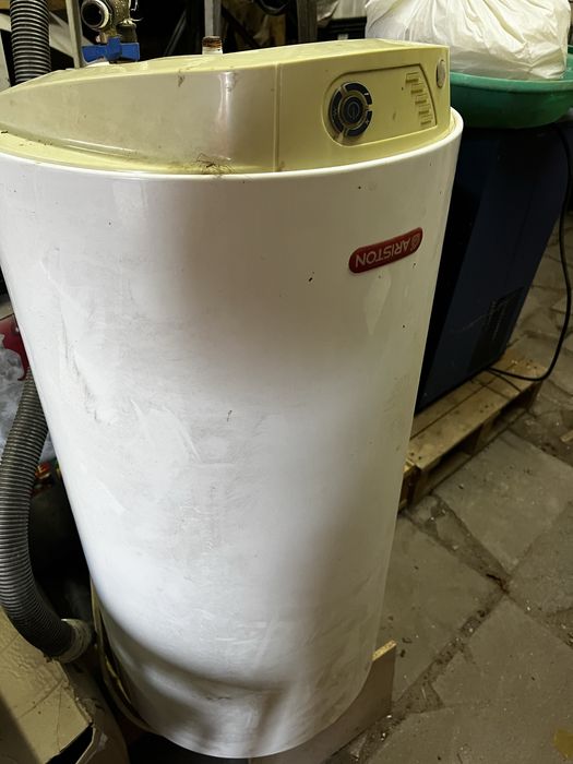 Бойлер Ariston, 1000грн