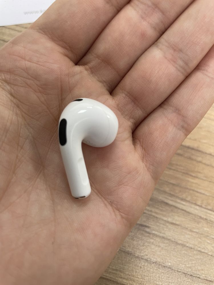 Навушники AirPods 3