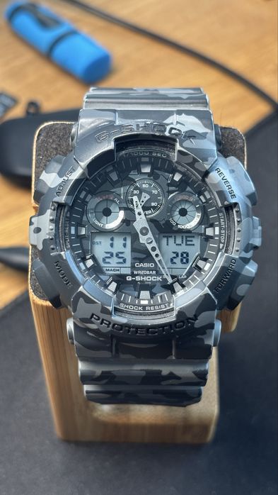 CASIO G-Shock GA-100