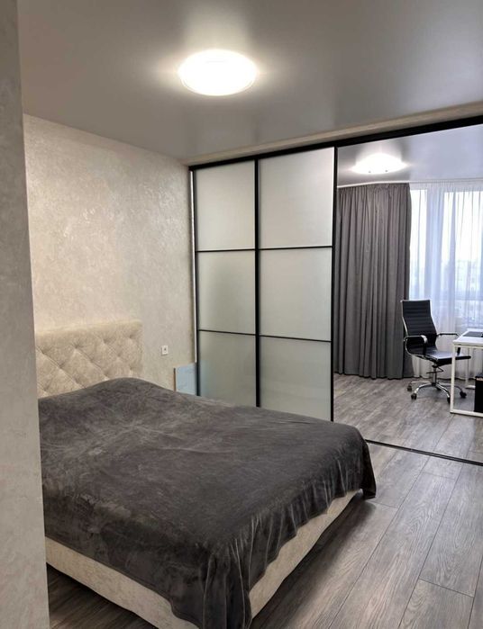 2 комнатная с ремонтом в ЖК Sun City на Бочарова/Крымская!