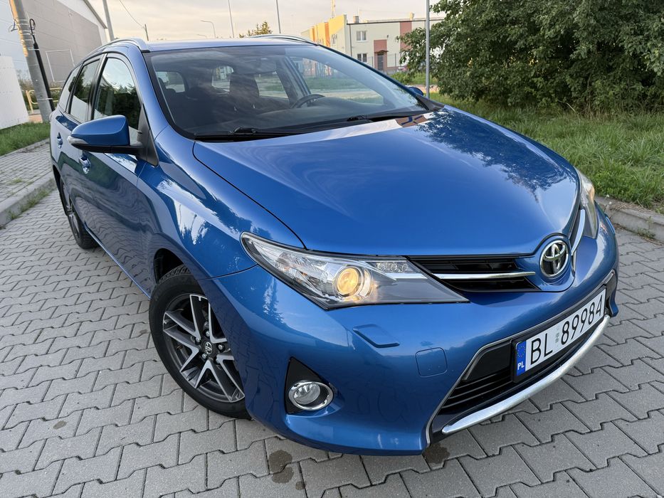 Toyota Auris 2014 rok 1.6 Benzyna+LPG