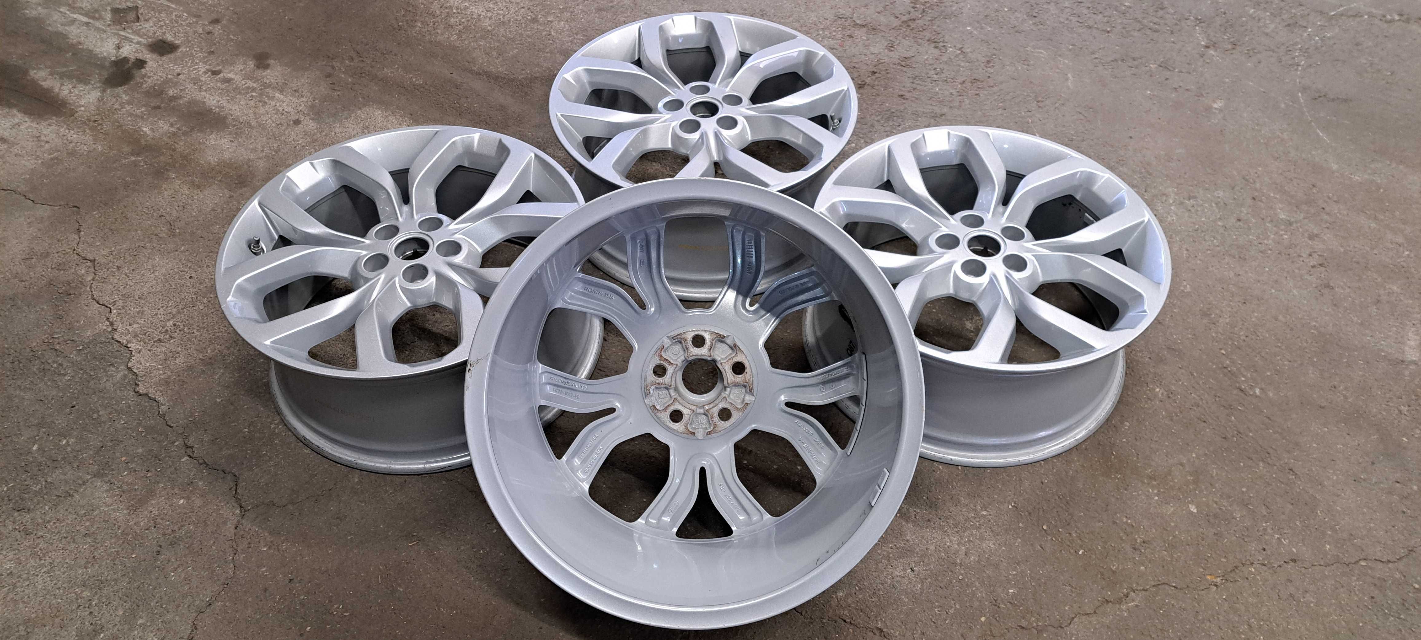 Felgi aluminiowe 8jx19 et45 5x108 Land Rover Discovery SPORT +czujniki