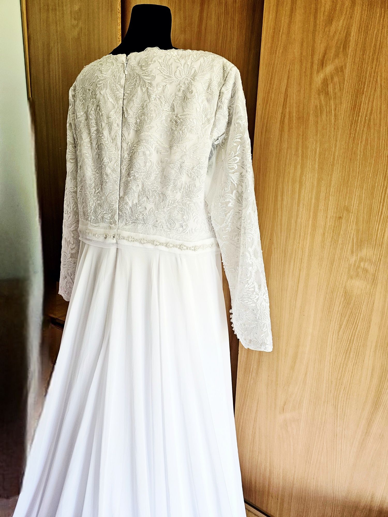 Piękna zjawiskowa biała suknia ślubna plus size r.4Xl JJ's Hause