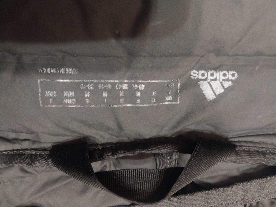 куртка жіноча весняно -осіння ADIDAS,  р. М.