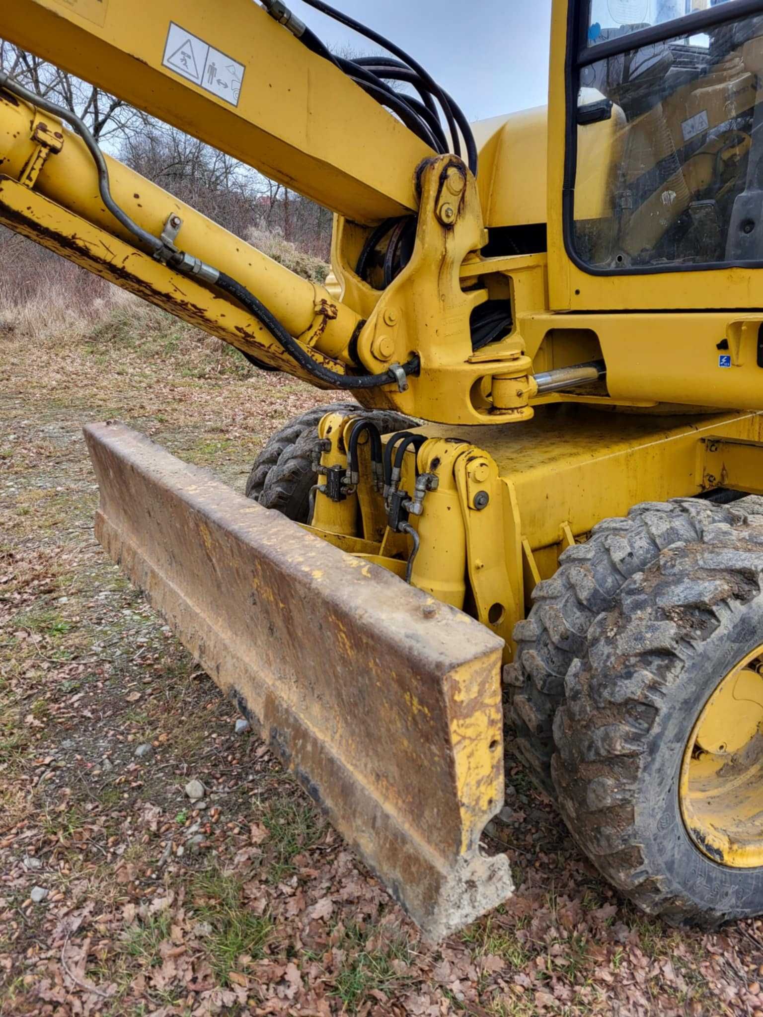 Koparka kołowa Komatsu PW95 2006r terex cat JCB schaeff Atlas Liebherr