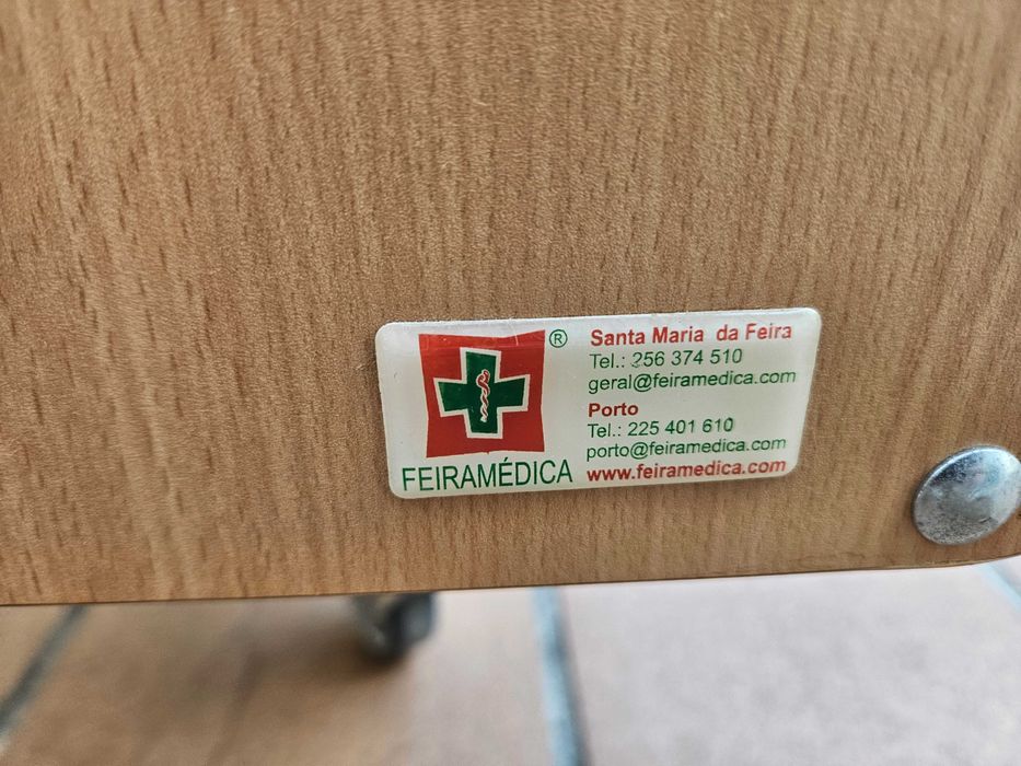 Cama Articulada Elétrica Hospitalar com Elevação Tesoura JMS