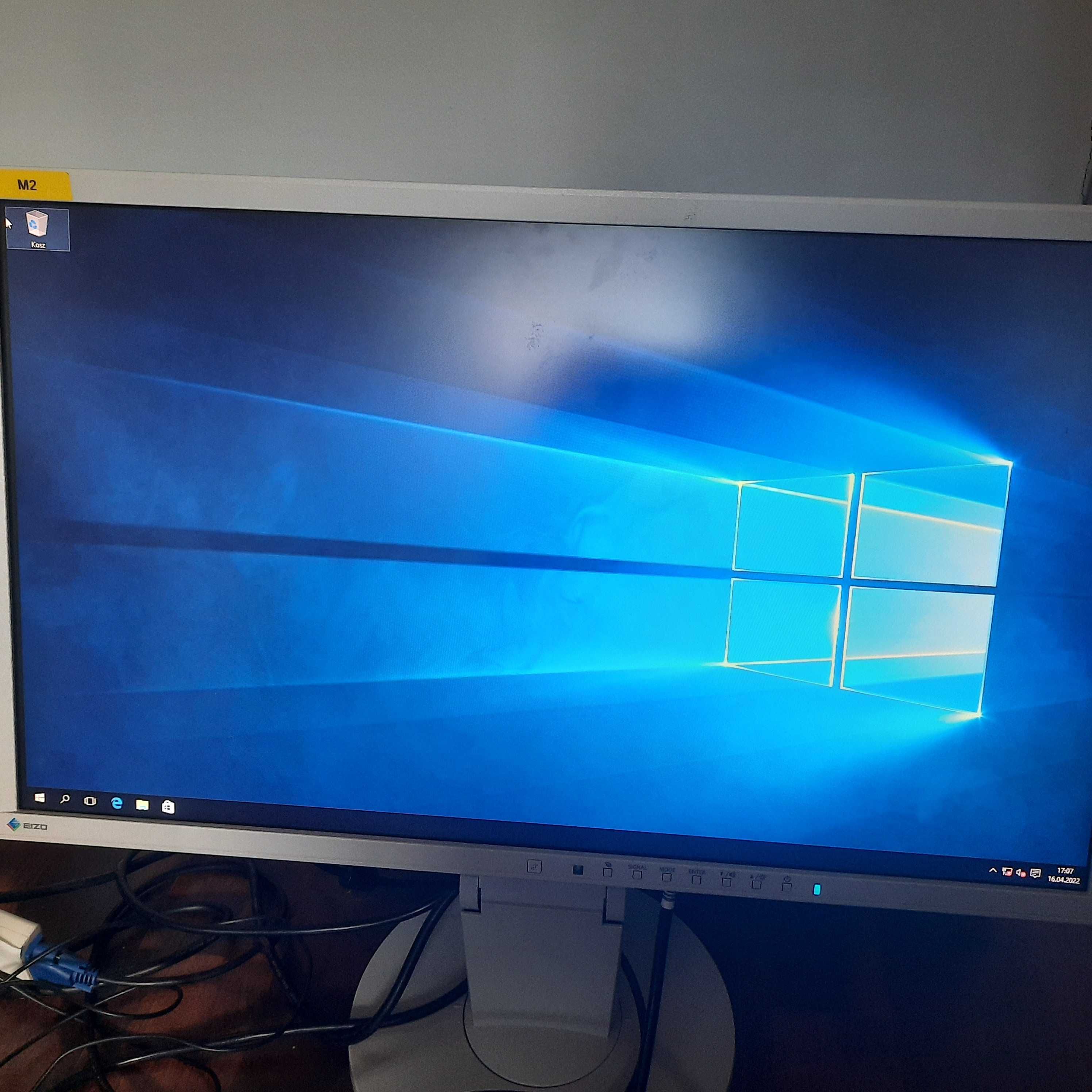Komputer Fujitsu Esprimo P720 i5/8GB/240SSD/Nvidia P600