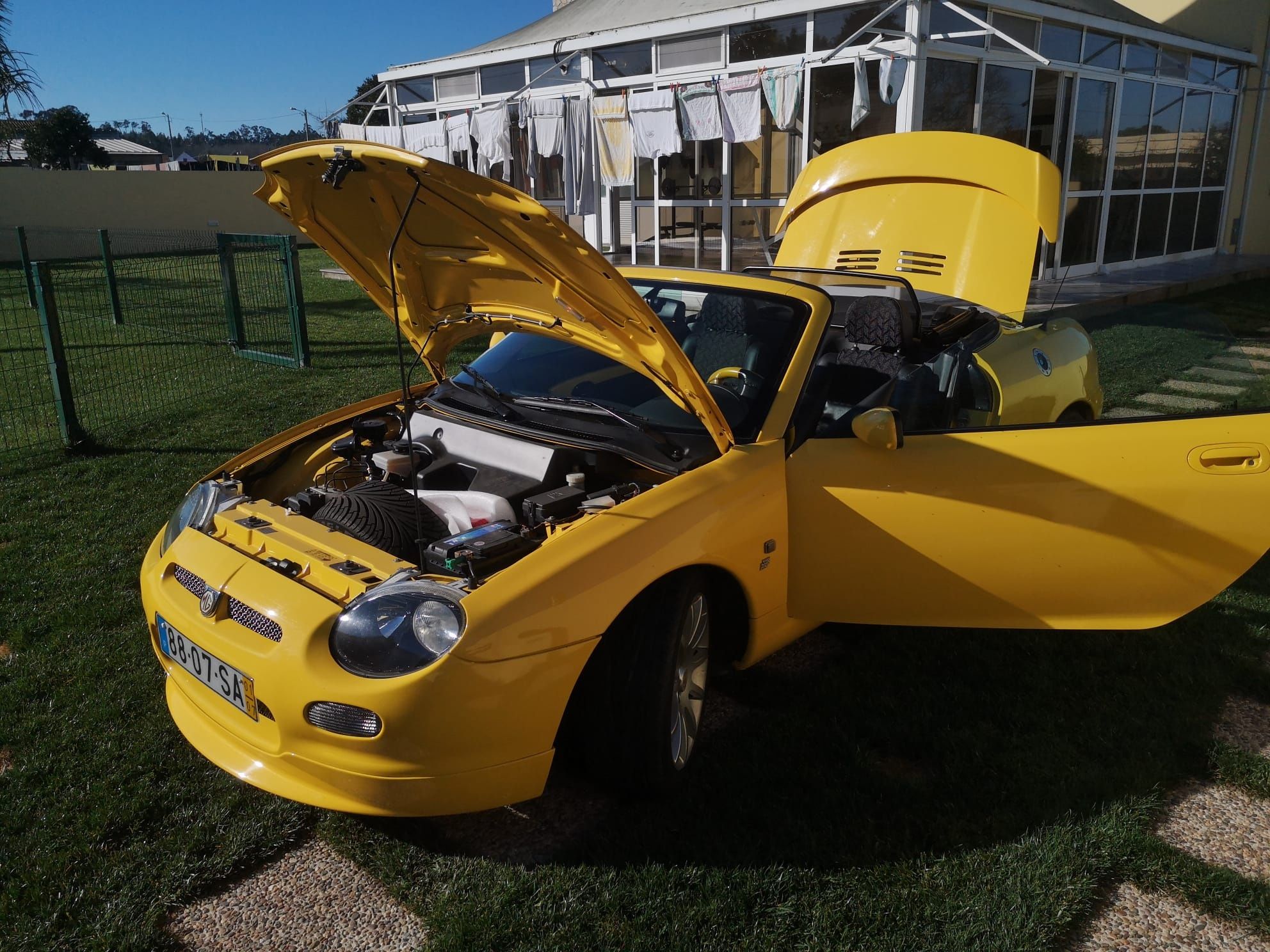MG Trophy 160 de 2001
