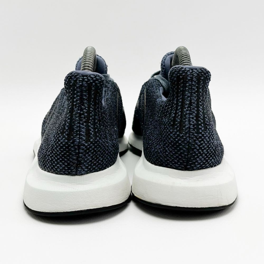 Кросівки Adidas Shift Run (Розмір 36.5) 23 см