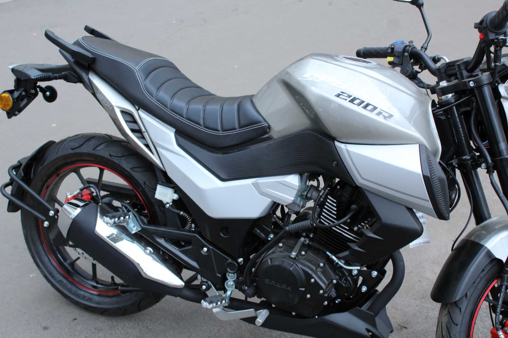 Мотоцикл SPARK SP200R-33