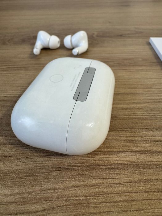 Apple AirPods Pro 2nd Gen ANC