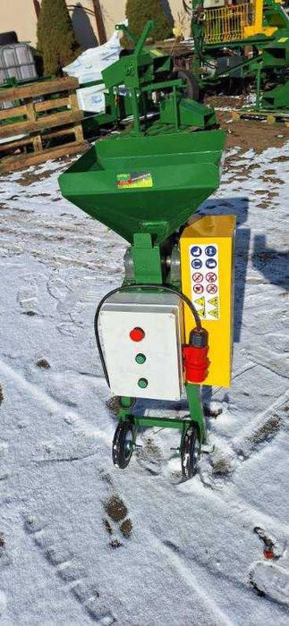 Gniotownik zgniatacz ziarna zboża kukurydzy , WYSYŁKA , nie śrutownik