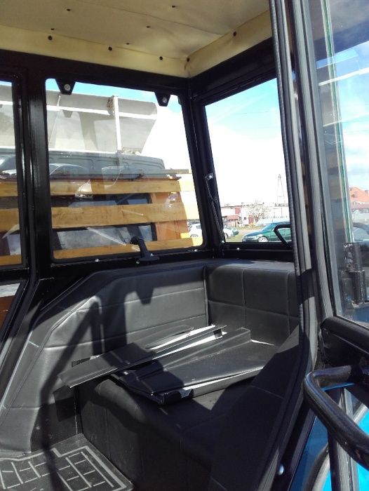 Kabina Kabiny MTZ-82 Jumz błotniki maska